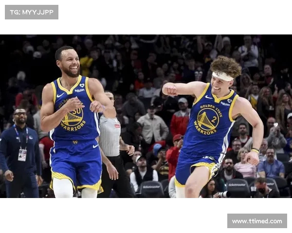 《深度解析NBA赛事背后故事,带你走进篮球世界的精彩瞬间》 《深度解析NBA赛事背后故事,带你走进篮球世界的精彩瞬间》